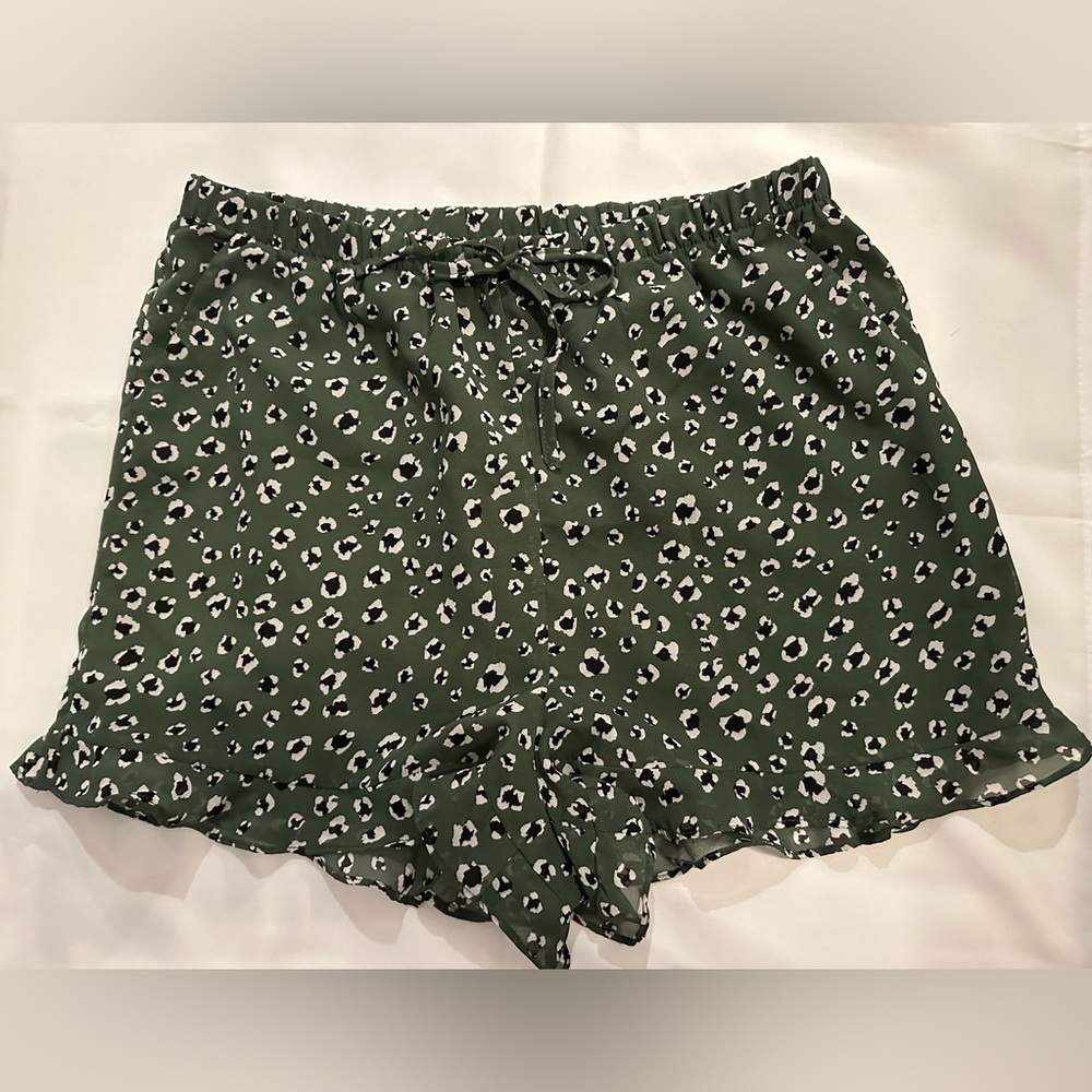 JACK by BB Dakota green leopard print shorts